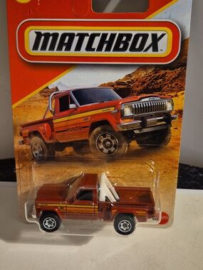 D4 Matchbox  1980 Jeep J10 stepside  with shipping protector